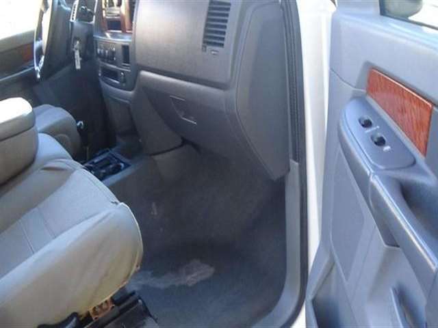 Dodge Ram Pickup 2500 2006 photo 41